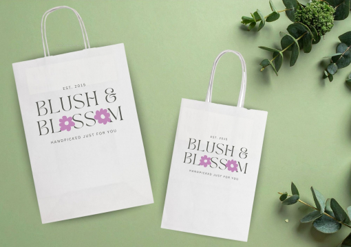  Tragetaschen aus Papier mit Kordelhenkel | Briefumschlaegebestellen.de