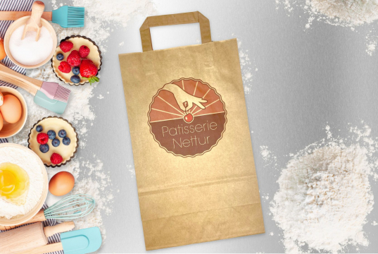  Tragetaschen aus Papier mit Flachhenkel | Briefumschlaegebestellen.de