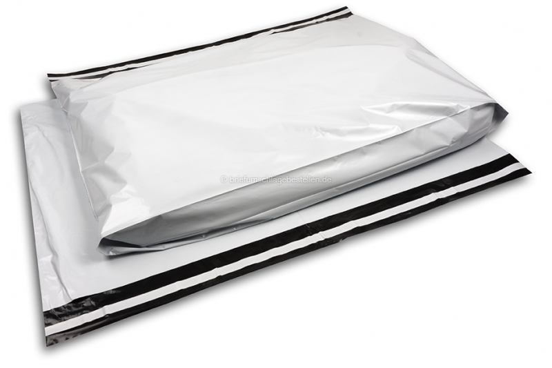 Blickdichte Folienumschläge aus reißfestem Kunststoff mit eine Bodenfalte von 100 mm